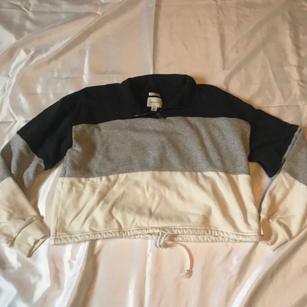 Women’s cropped sweatshirt